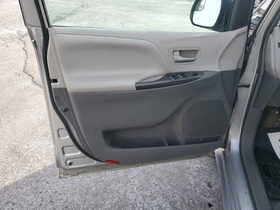 2015 Toyota Sienna LE