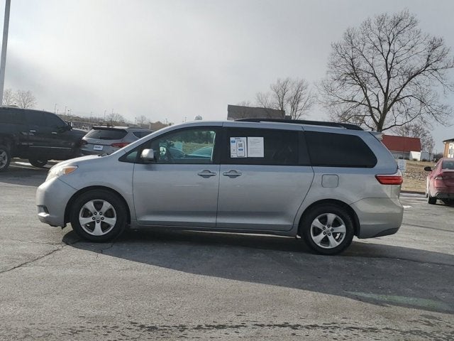 2015 Toyota Sienna LE