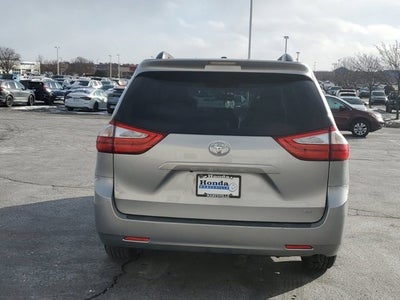 2015 Toyota Sienna LE
