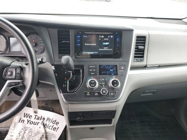 2015 Toyota Sienna LE