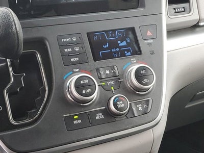 2015 Toyota Sienna LE