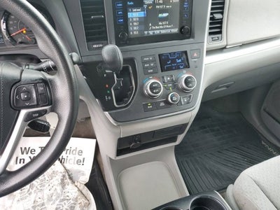2015 Toyota Sienna LE
