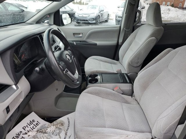 2015 Toyota Sienna LE