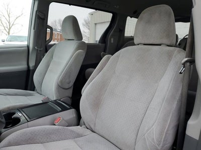 2015 Toyota Sienna LE