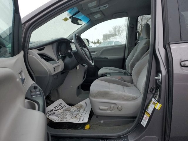 2015 Toyota Sienna LE