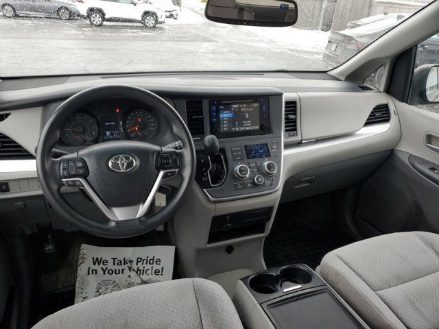 2015 Toyota Sienna LE