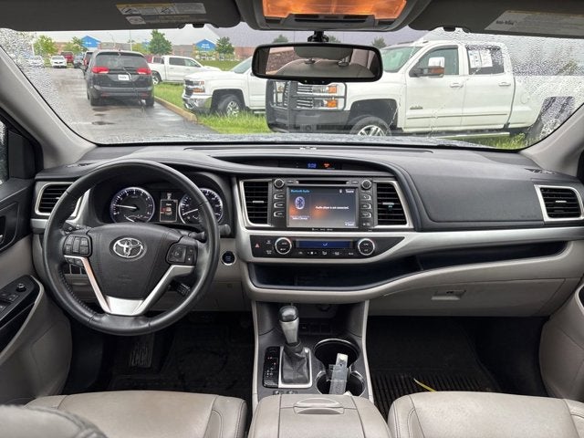 2016 Toyota Highlander XLE V6