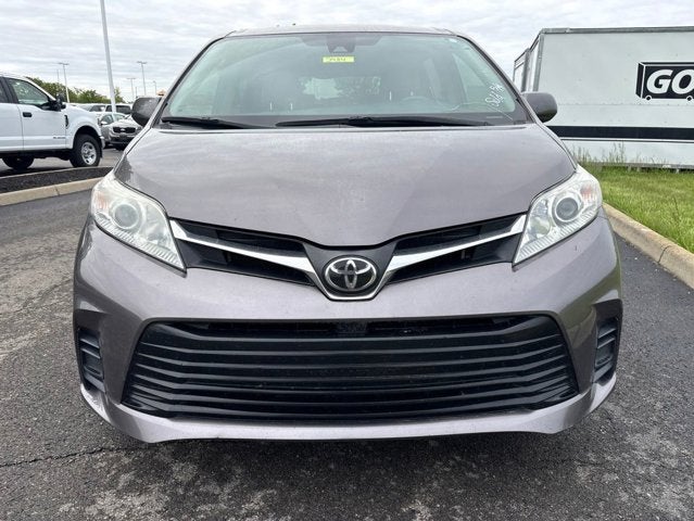2019 Toyota Sienna LE