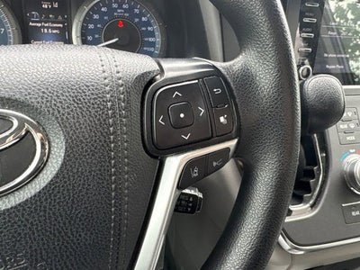 2019 Toyota Sienna LE