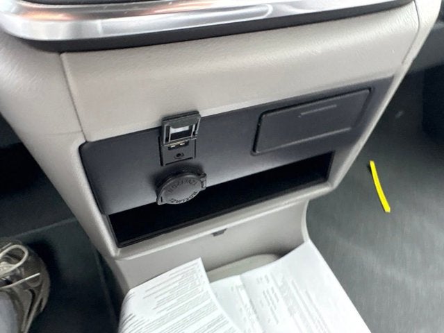 2019 Toyota Sienna LE