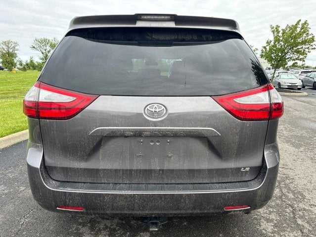 2019 Toyota Sienna LE