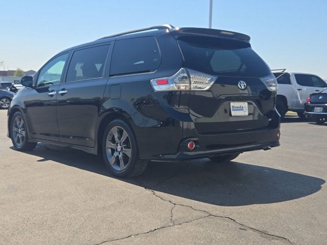 2016 Toyota Sienna SE