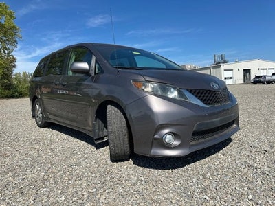 2011 Toyota Sienna SE