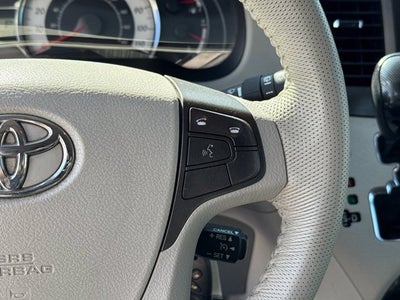 2011 Toyota Sienna SE