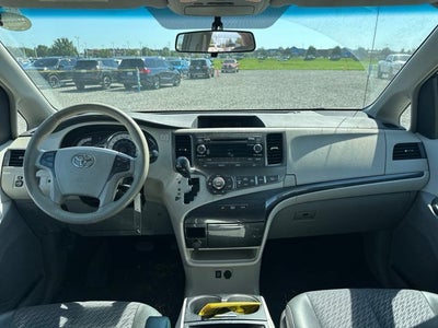 2011 Toyota Sienna SE
