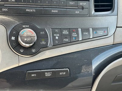 2011 Toyota Sienna SE