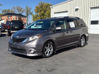 2011 Toyota Sienna SE