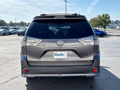 2011 Toyota Sienna SE