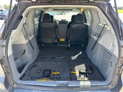 2011 Toyota Sienna SE