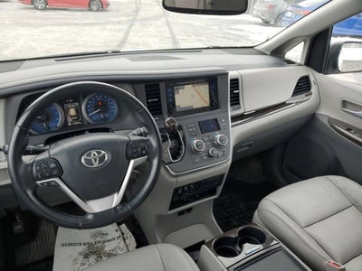2015 Toyota Sienna XLE Premium