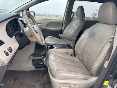 2012 Toyota Sienna XLE