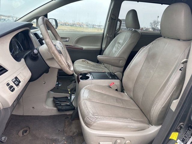 2012 Toyota Sienna XLE