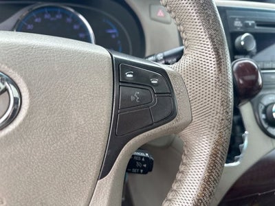 2012 Toyota Sienna XLE