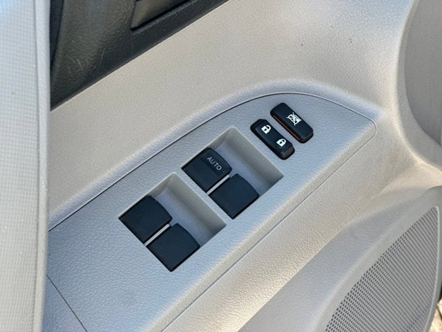 2011 Toyota Highlander Base