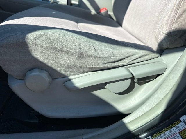 2011 Toyota Highlander Base