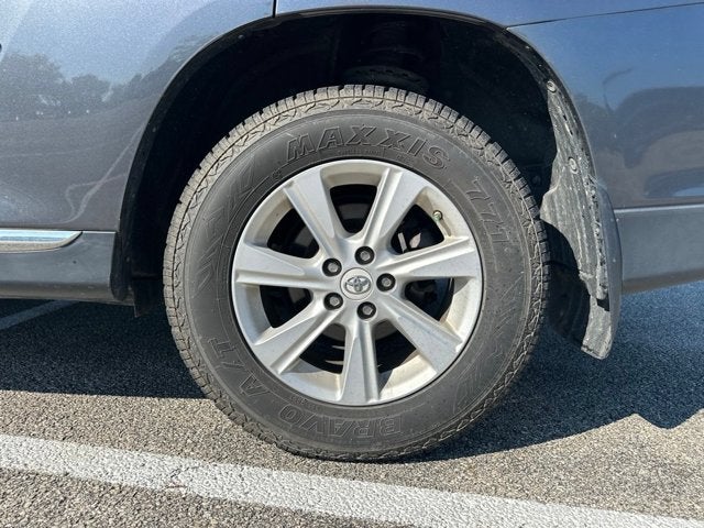 2011 Toyota Highlander Base