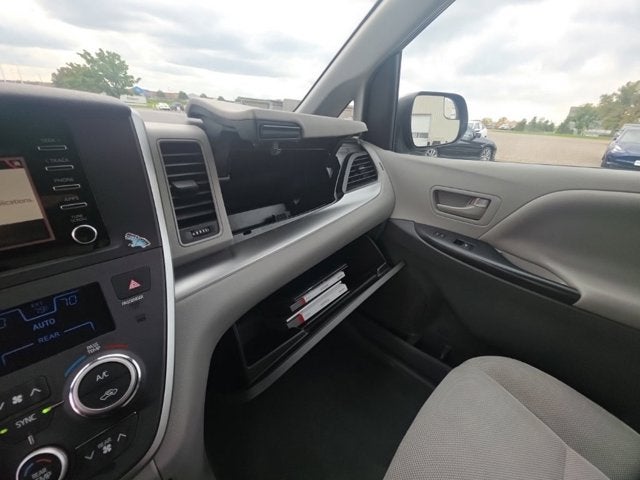 2020 Toyota Sienna L
