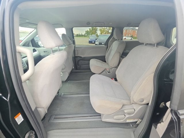 2020 Toyota Sienna L