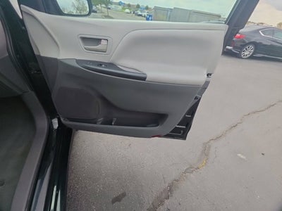2020 Toyota Sienna L