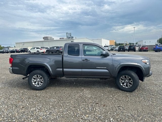 2016 Toyota Tacoma SR5