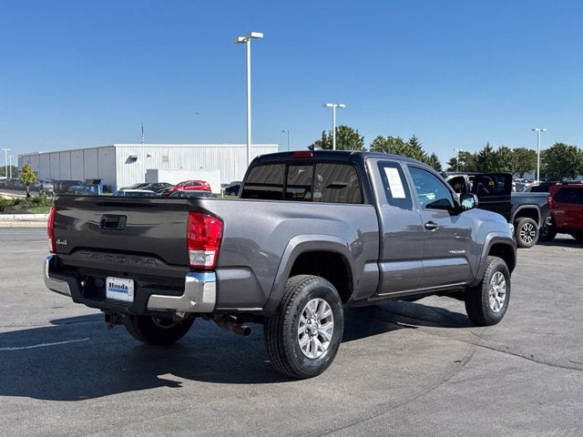 2016 Toyota Tacoma SR5