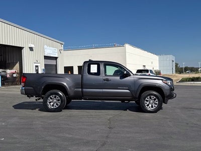 2016 Toyota Tacoma SR5