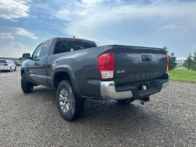 2016 Toyota Tacoma SR5