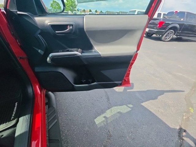 2016 Toyota Tacoma SR5