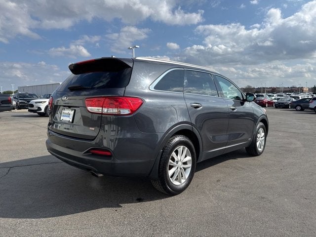 2017 Kia Sorento LX