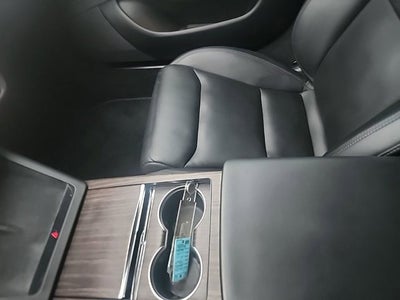 2022 Tesla Model S Base