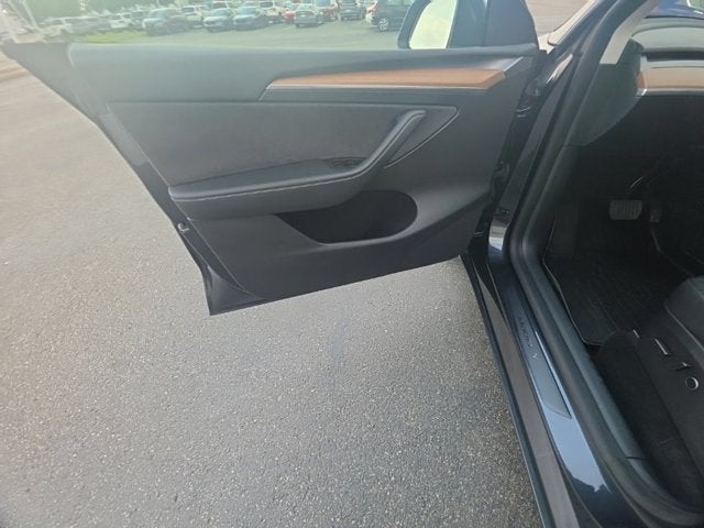 2025 Tesla Model Y Long Range