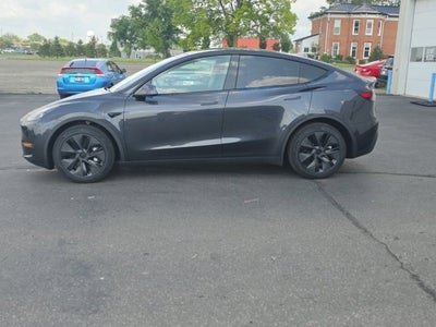 2025 Tesla Model Y Long Range