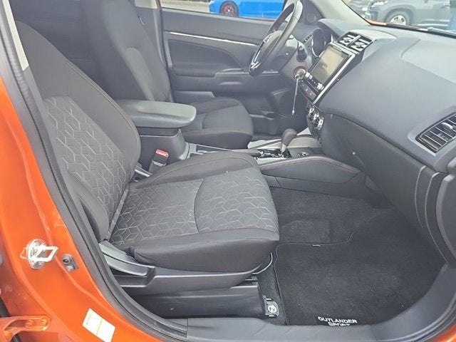 2024 Mitsubishi Outlander Sport 2.0 LE