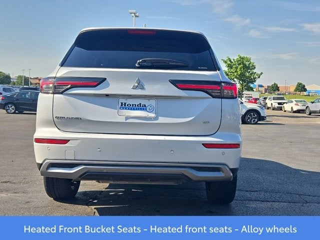 2025 Mitsubishi Outlander SE