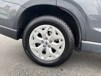2023 Subaru Forester Base