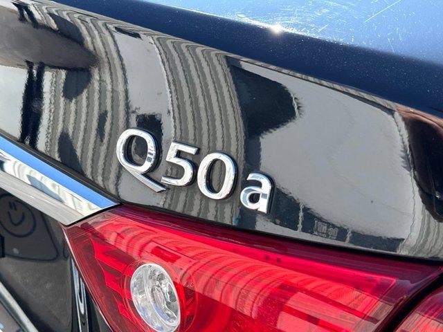 2015 INFINITI Q50 Base