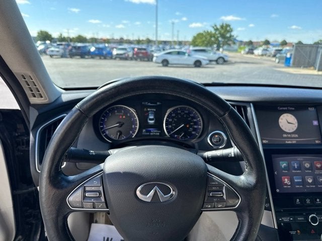 2015 INFINITI Q50 Base