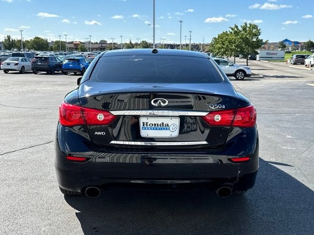 2015 INFINITI Q50 Base