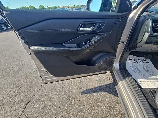 2025 Nissan Rogue SL