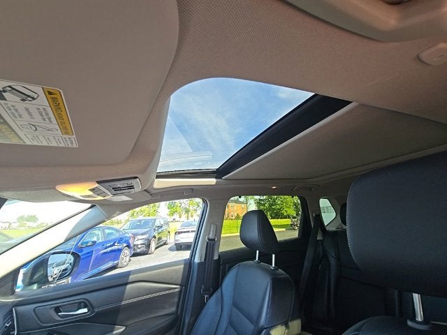 2025 Nissan Rogue SL